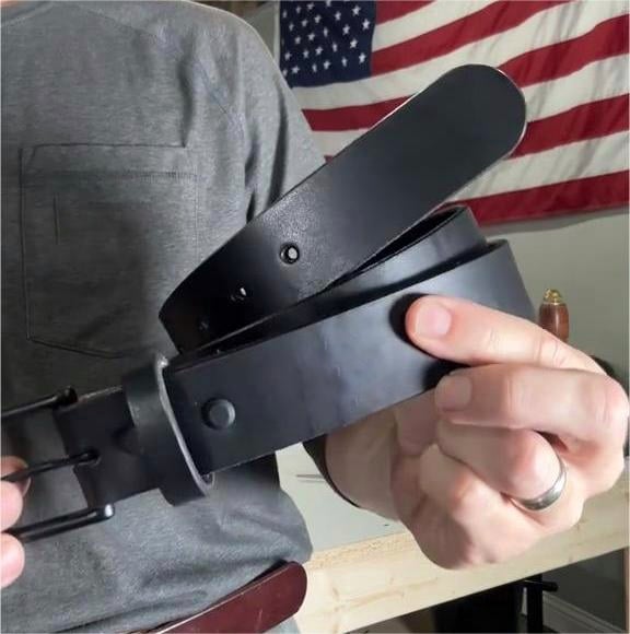 🔥100% Handmade Full-grain Buffalo Leather Belt (Daniel Brooks 𝐇𝐚𝐧𝐝𝐦𝐚𝐝𝐞®) - BUY 2 FREE SHIPPING